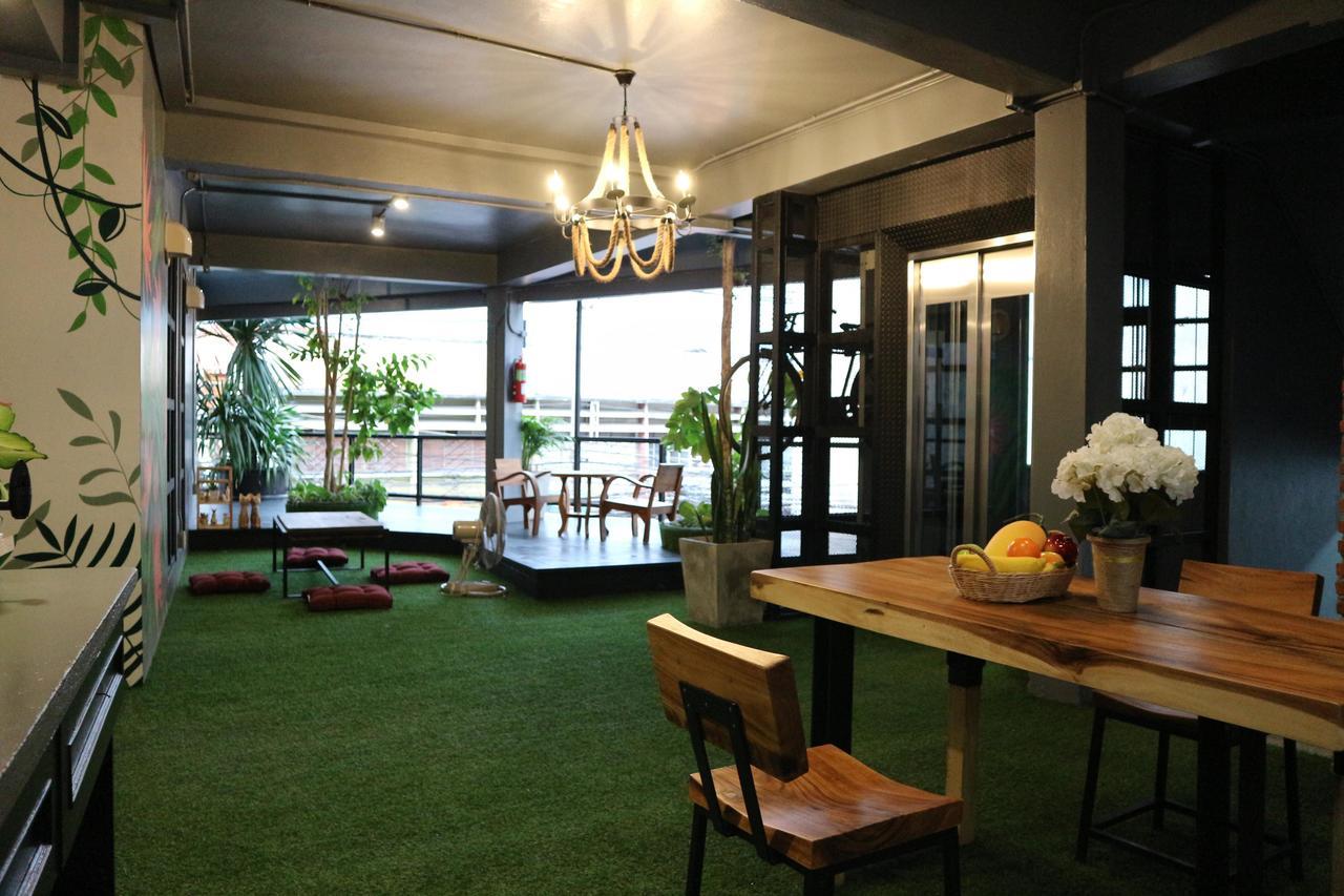 צ'יאנג מאי Hugnur Hostel And Coffee מראה חיצוני תמונה