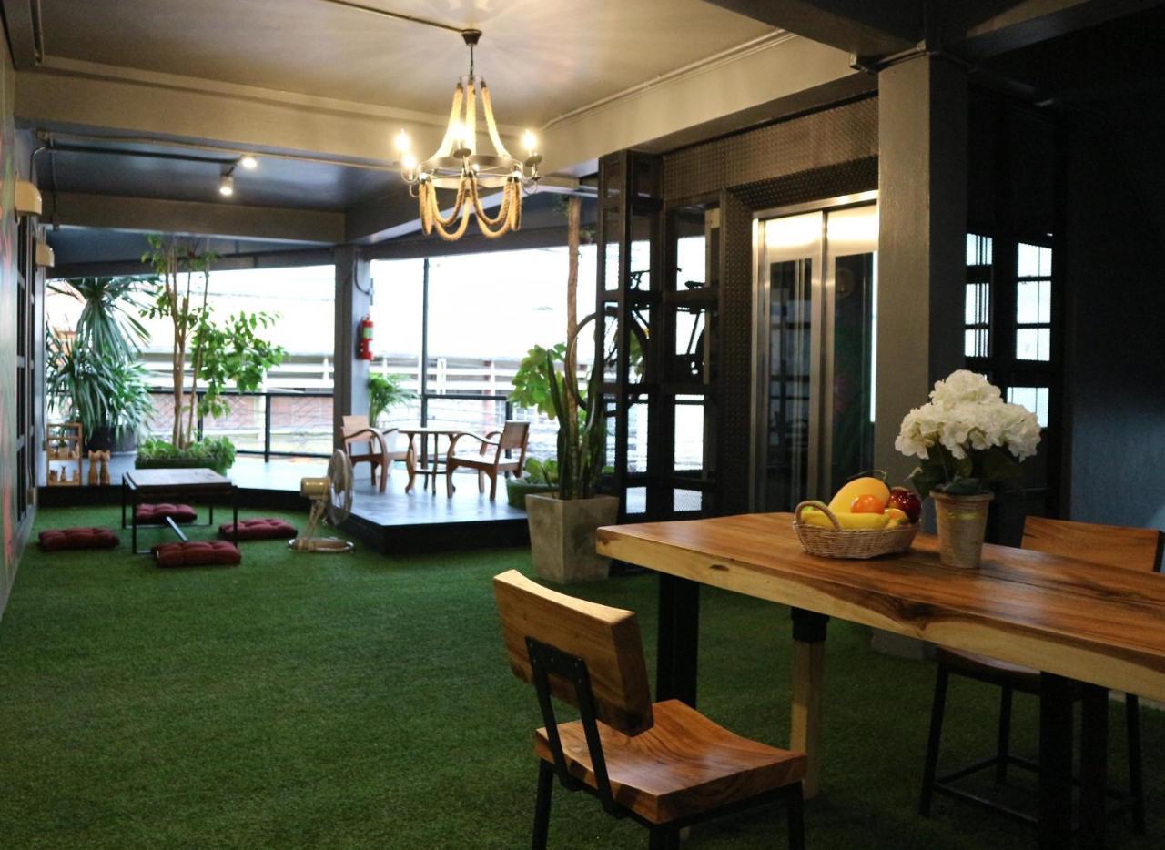 צ'יאנג מאי Hugnur Hostel And Coffee מראה חיצוני תמונה