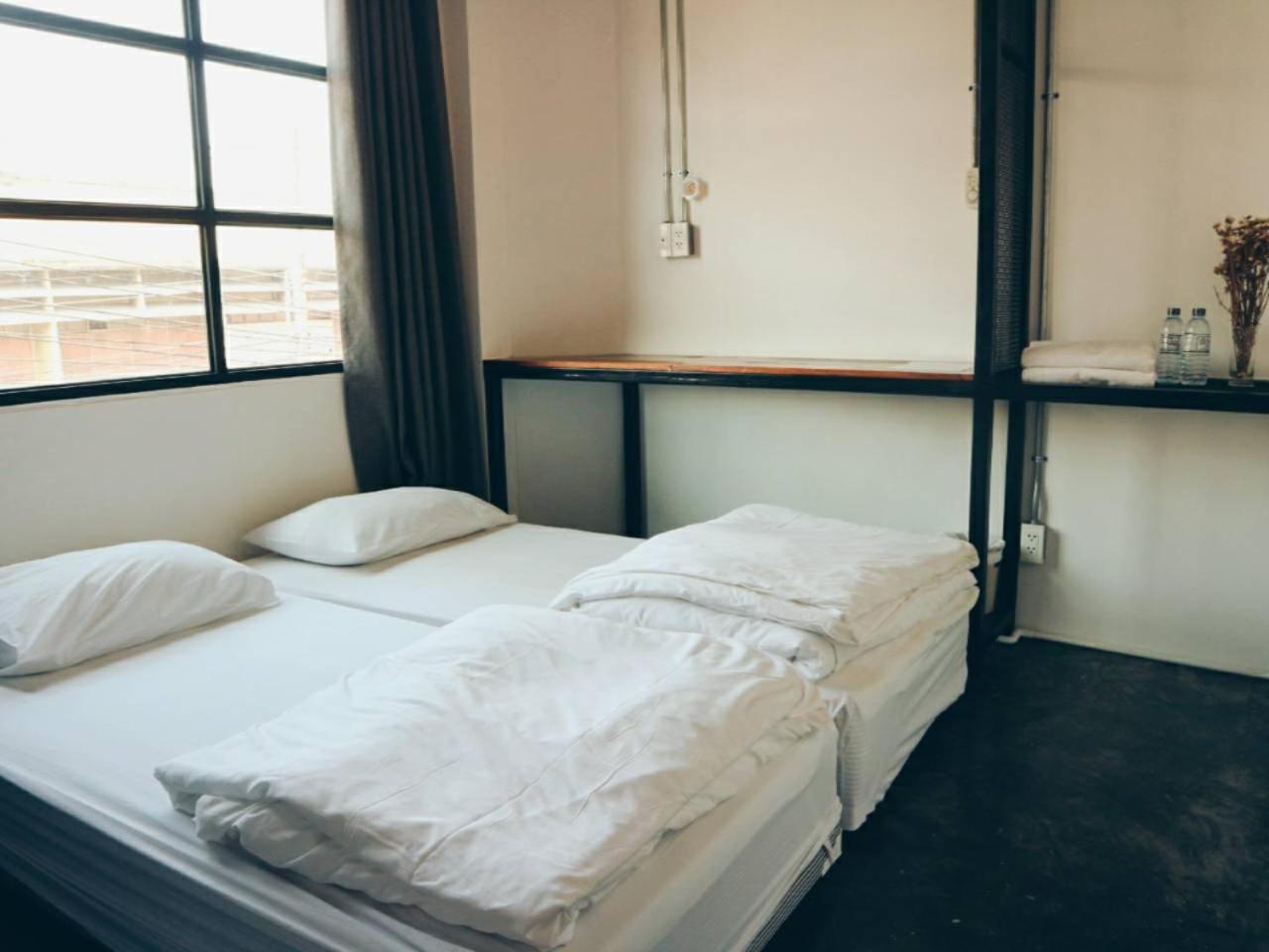 צ'יאנג מאי Hugnur Hostel And Coffee מראה חיצוני תמונה